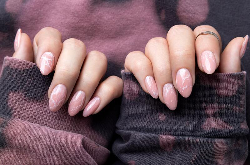 The Ultimate Guide to Safely Removing Acrylic Nails at Home